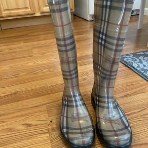 Burberry rain boots